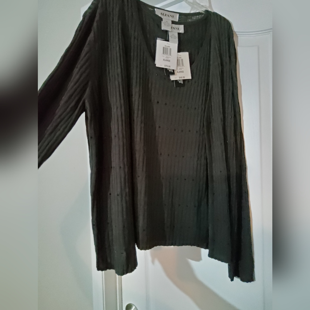 Alfani 2 piece sweater/tank set.
